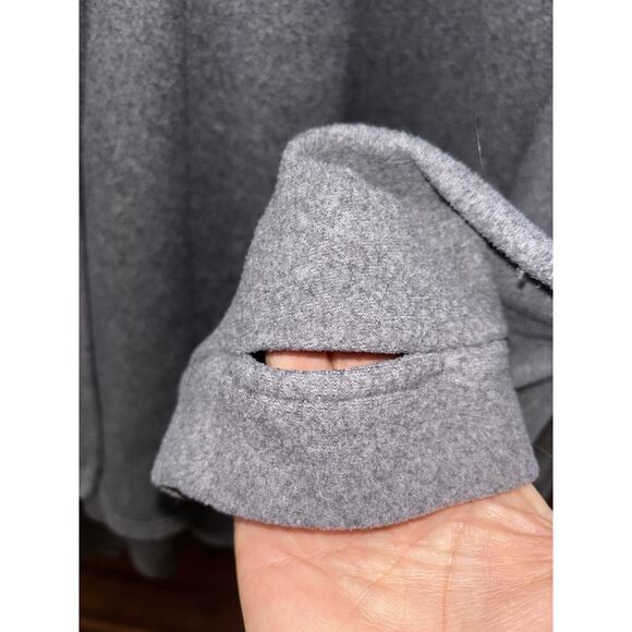 Cuddl Duds Large Gray Stretch Warm Fleece Long Sleeve Wrap Excellent Condition - Picture 7 of 9